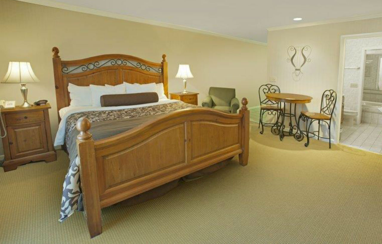 Western Island 3*